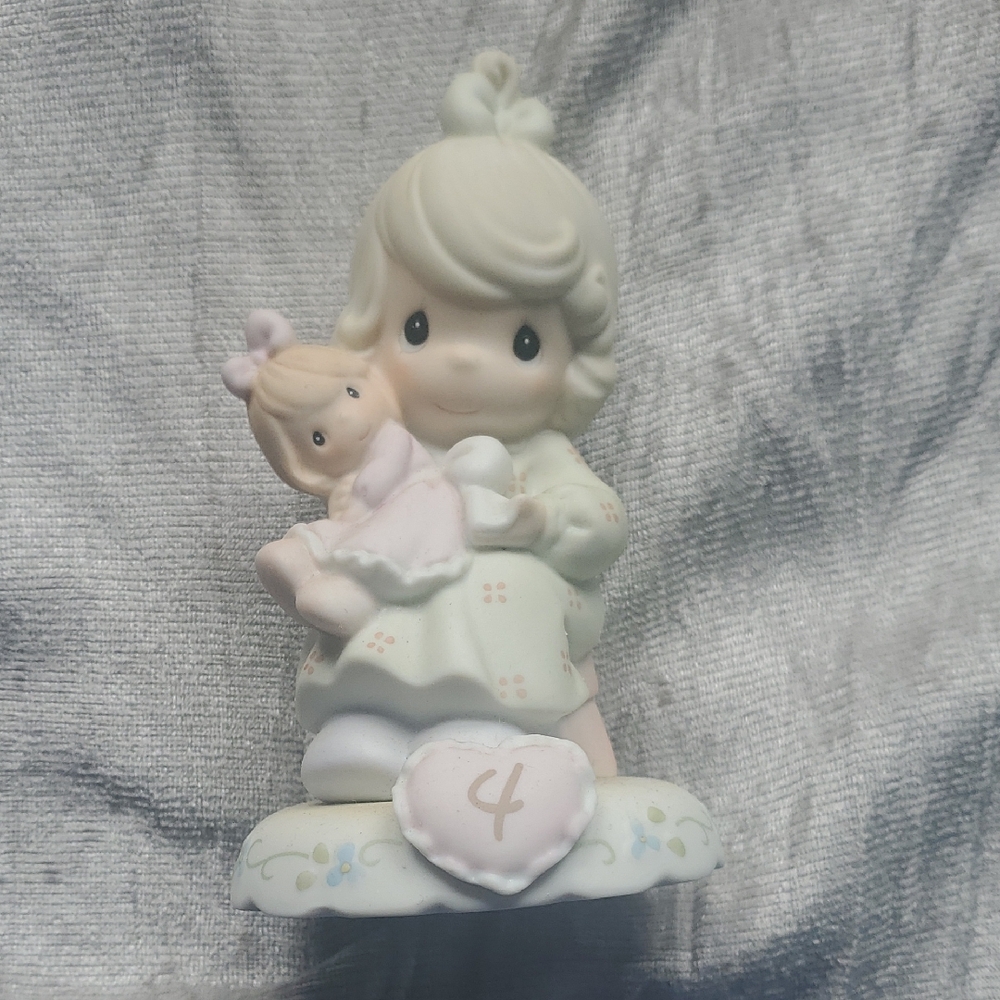 Growing In Grace Age 4- Precious Moments Growing in Grace Figurine